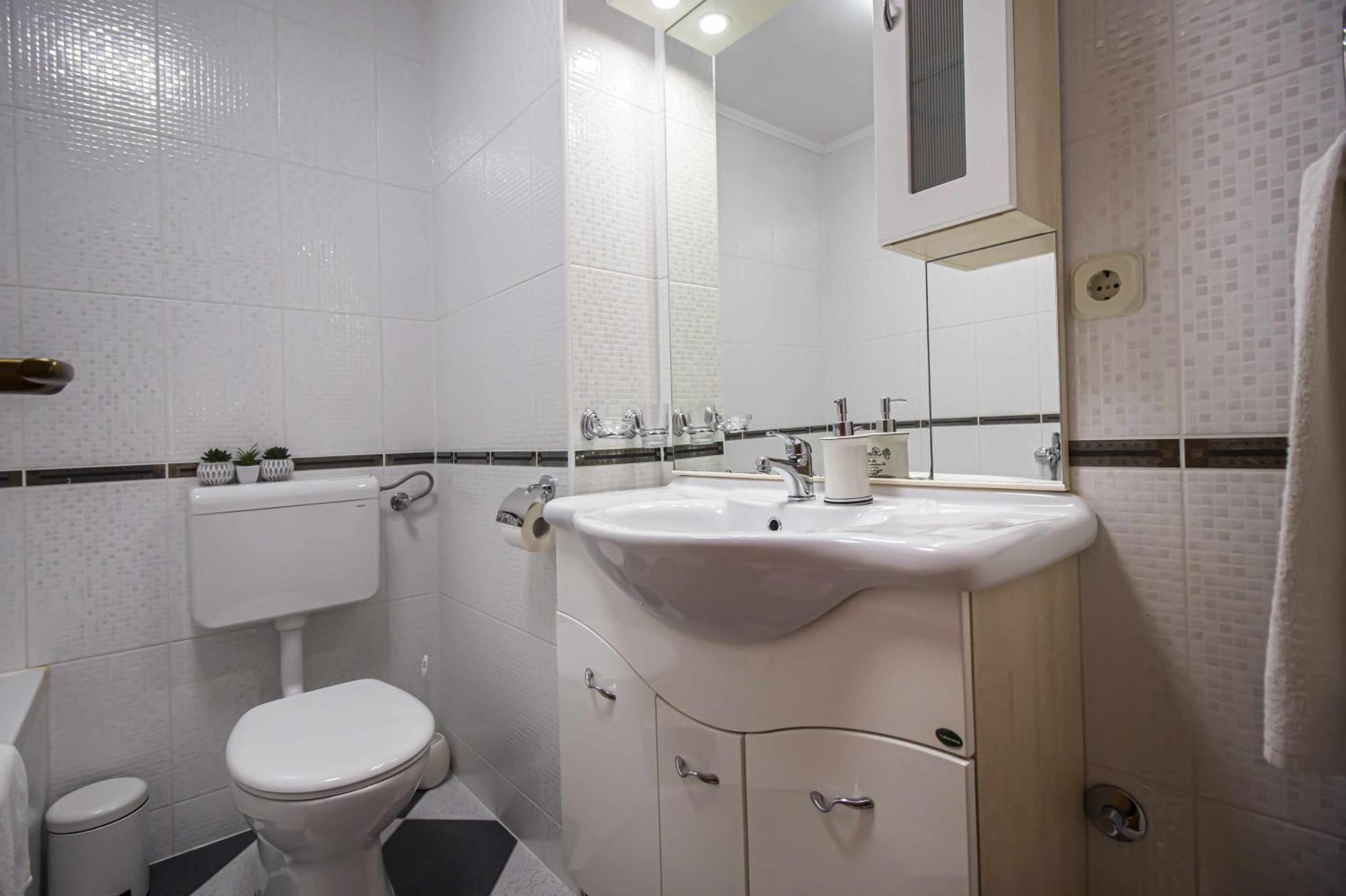 Apartment Anita With Amazing Sea View Makarska Exterior foto